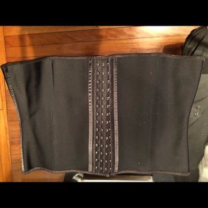 Sale! Latex Cincher sport waist trainer! NWOT!!!